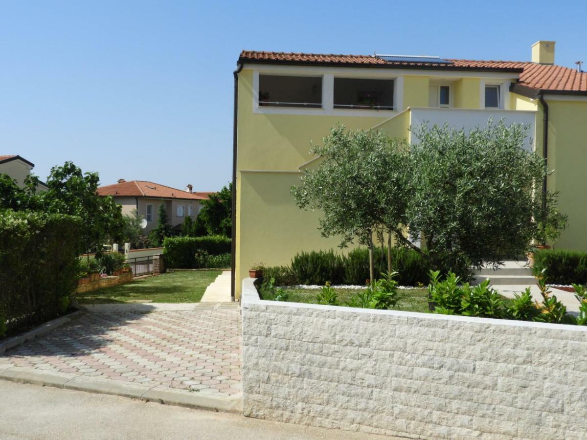 Apartment Thea Пула Экстерьер фото
